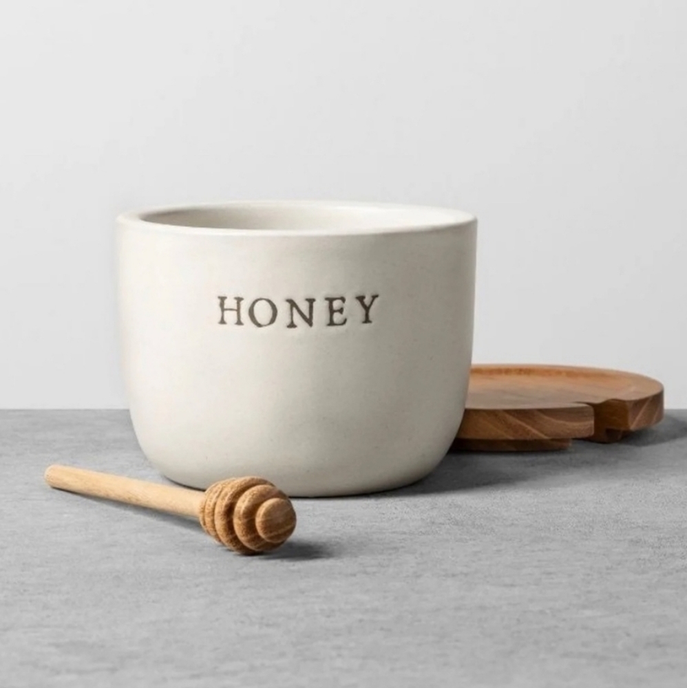 Hearth & Hand Magnolia Honey Pot Jar Stoneware Cellar Acacia Wood Dipper and Lid